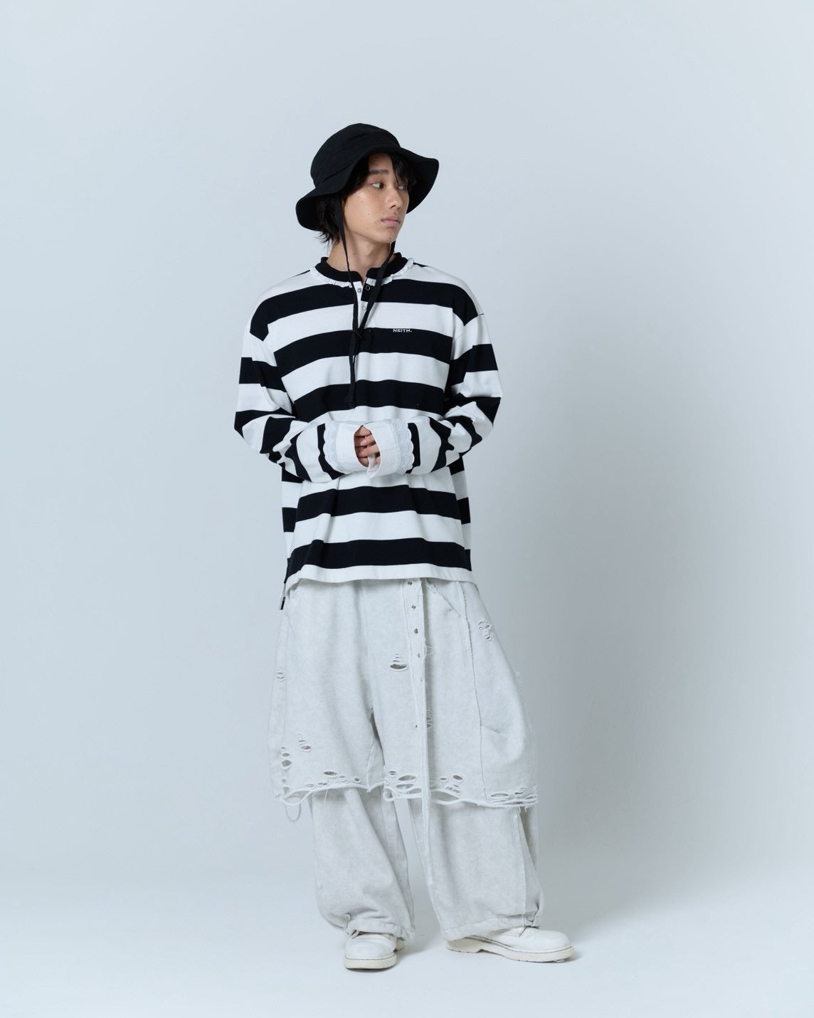 【Last2】Henley Neck Lace Top (White×Black)