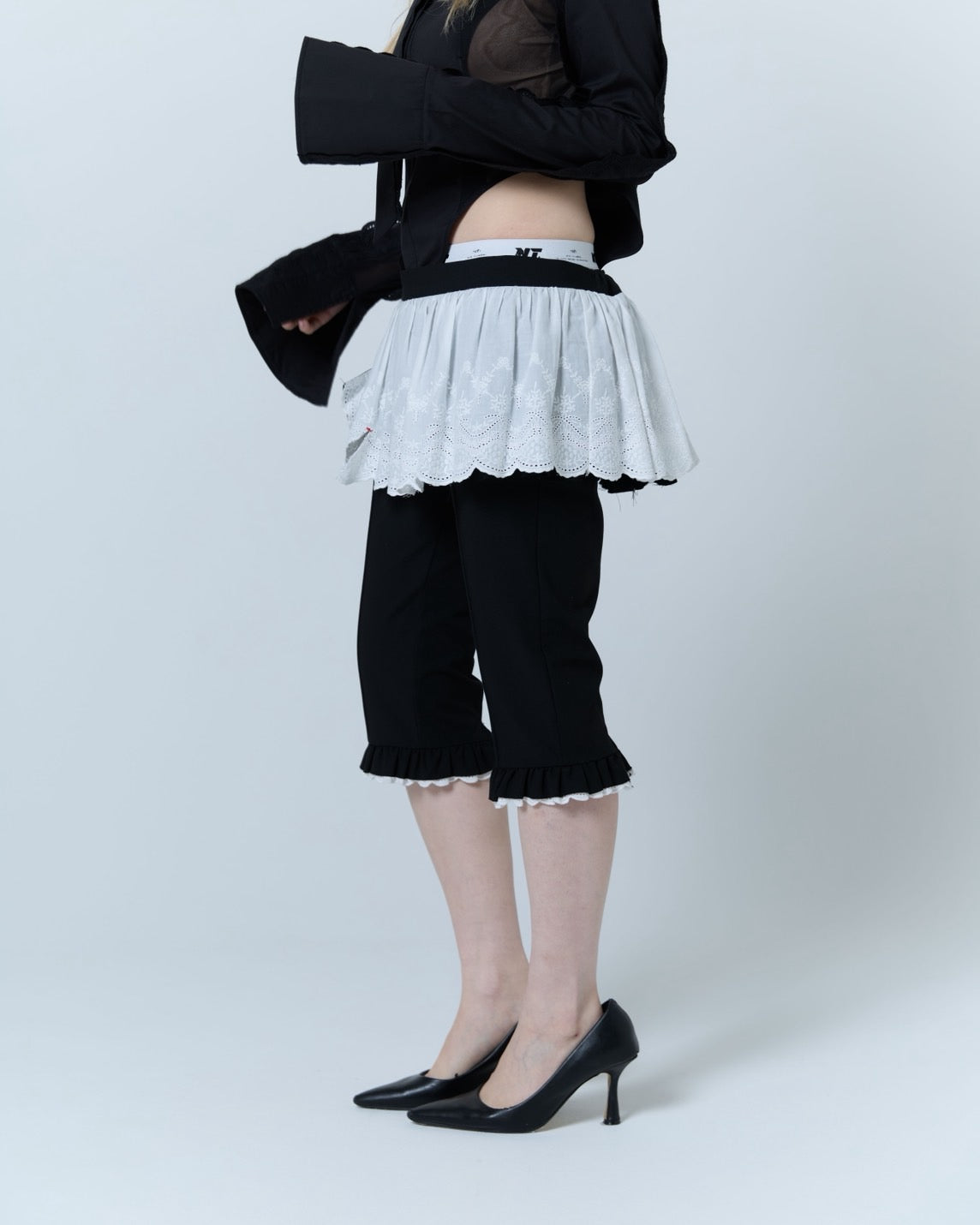 【5月中旬】Destroyed Micro Mini Skirt (Black)
