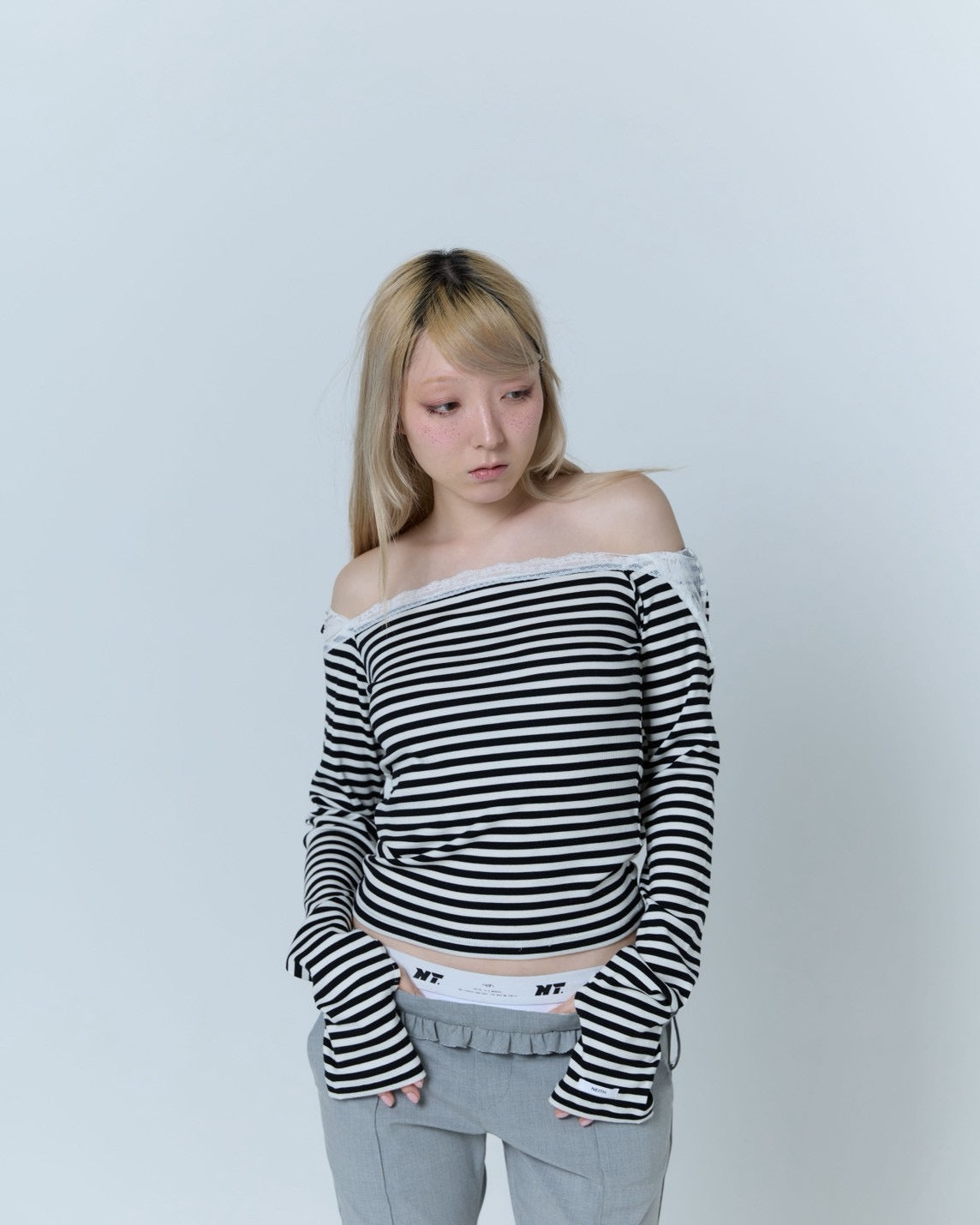Veil Border Tops (Black) – neith.onlinestore