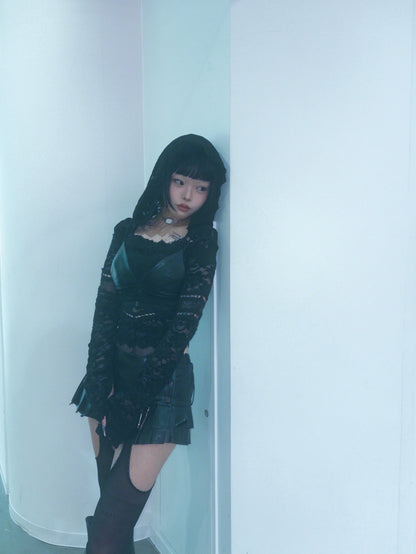 [Late October] Flocky Lace Veil Top (Black)