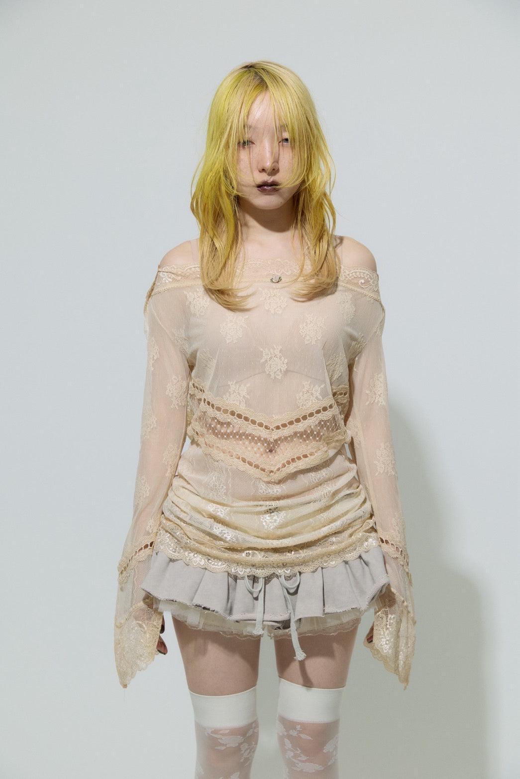 Veil off-shoulder Dress(Beige)