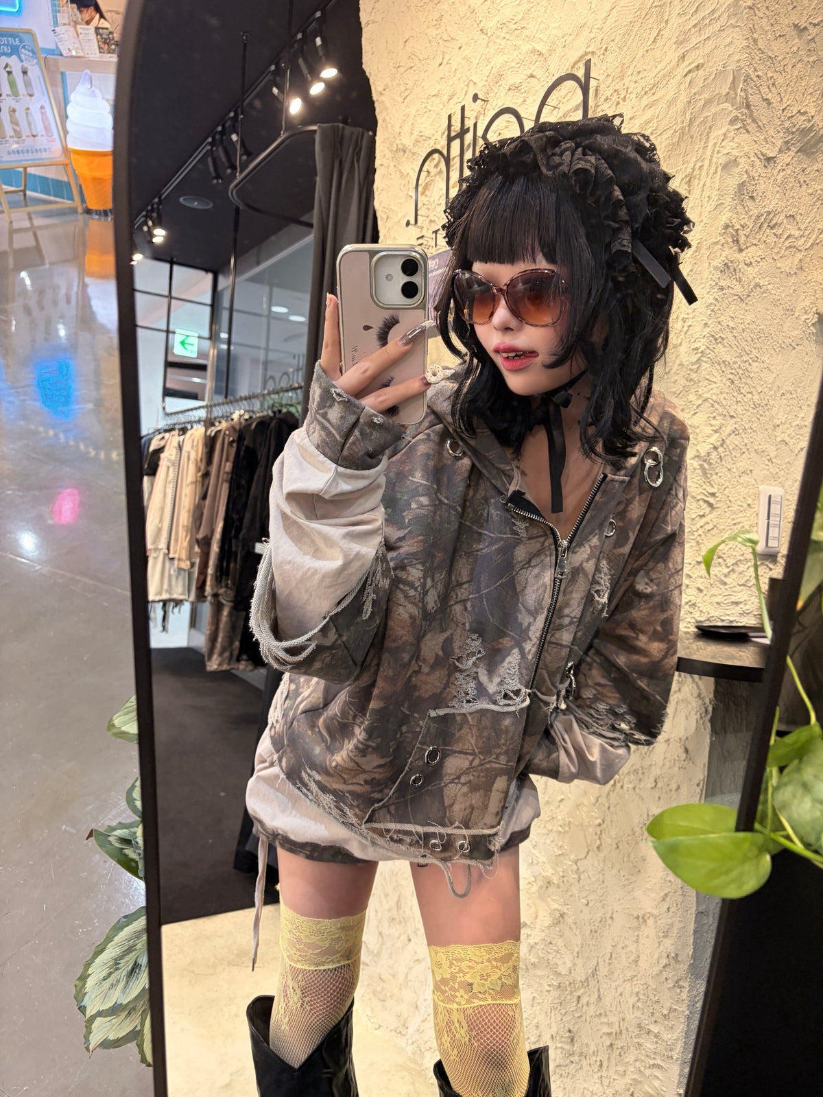 【10月初旬】Carabiner Hoodie(Tree)