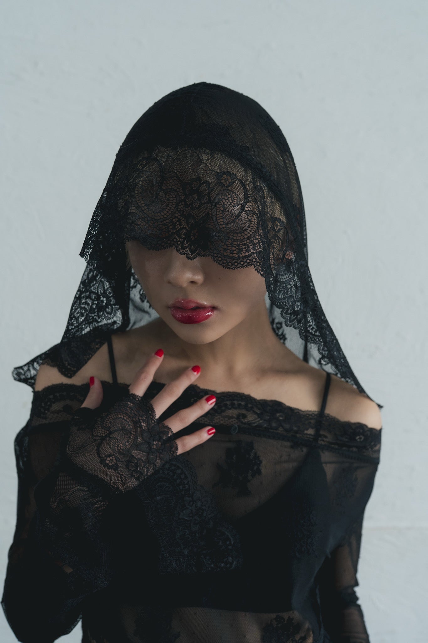 Veil Off-shoulder Dress(Black)