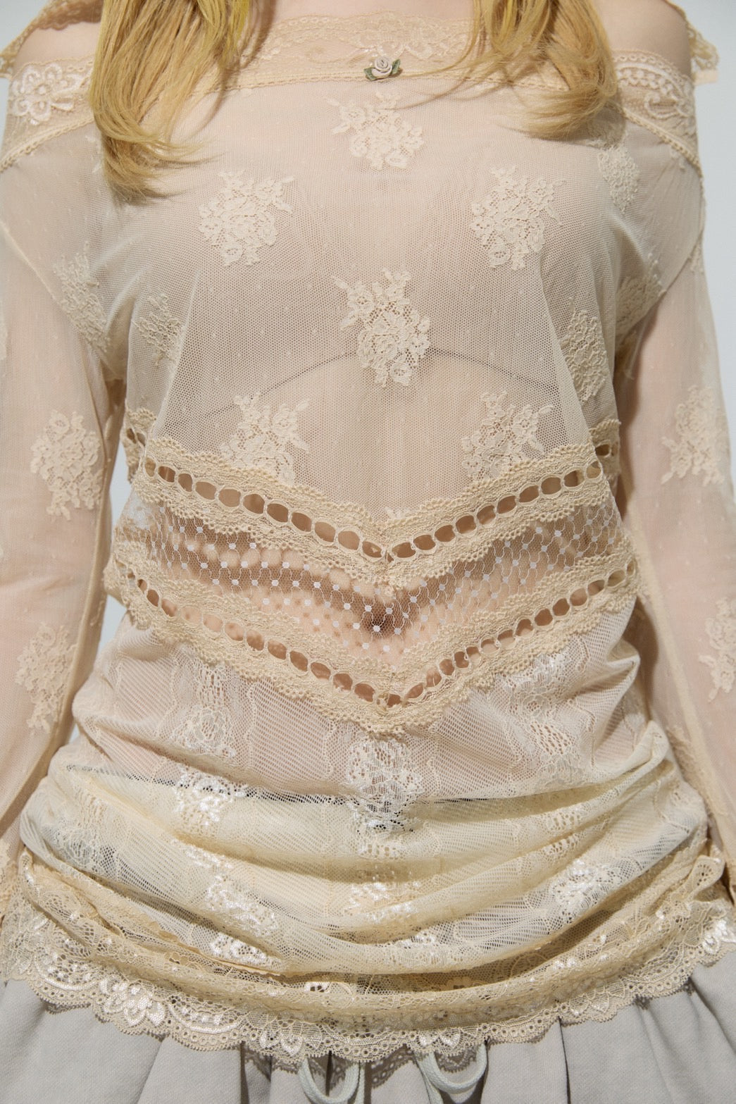 Veil off-shoulder Dress(Beige)