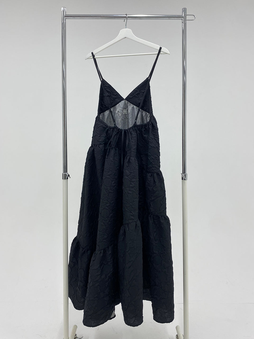 Flower Jacquart Camisole Dress(Black)