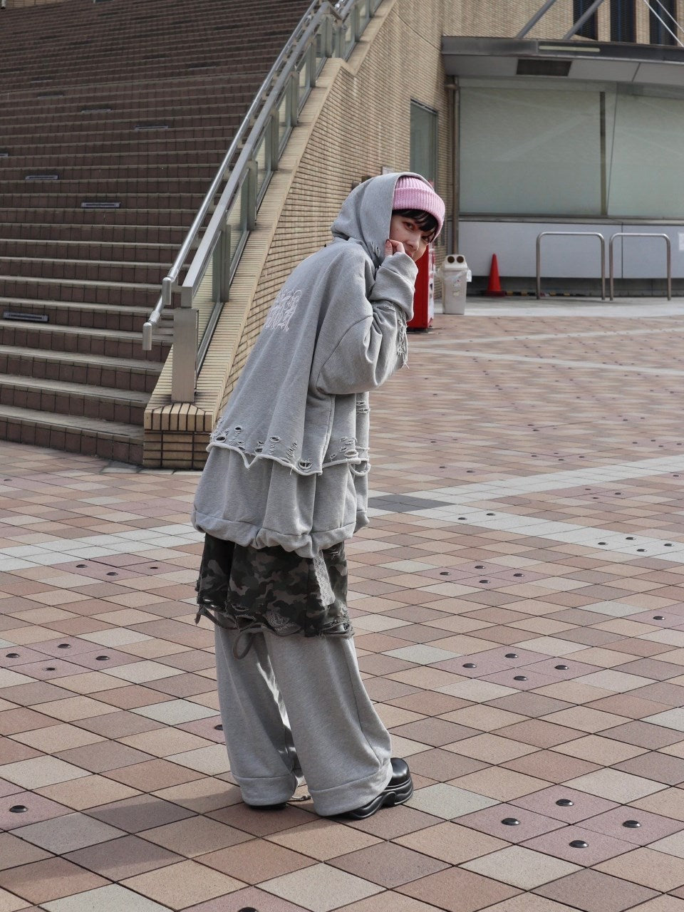 YUKARI×neith. Collaboration Hoodie(Gray×Pink)