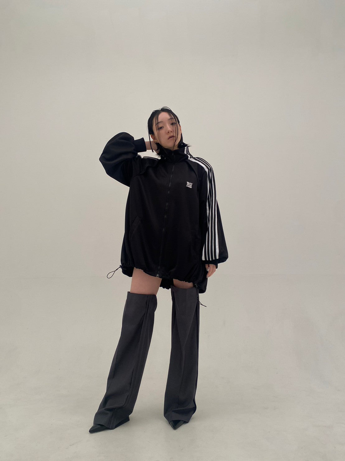 Angled Shape Track Jacket(Black)