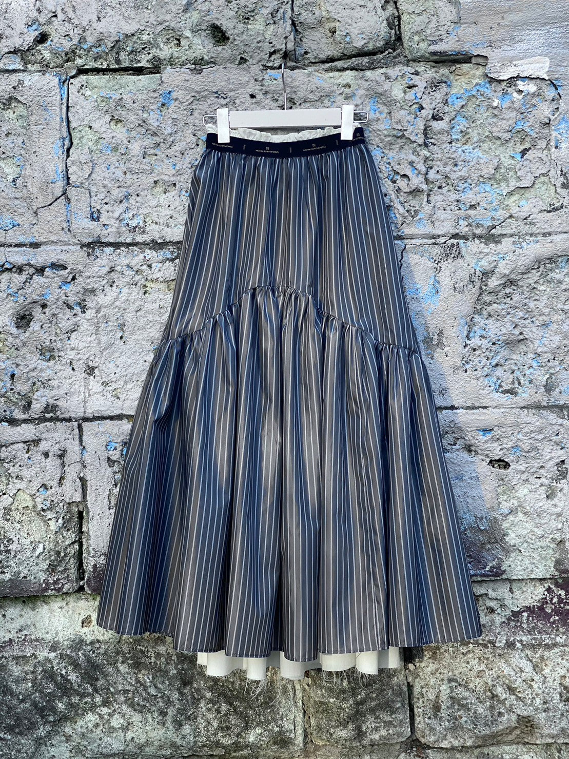 激レア 新品 neith. Stripe Taffeta Skirt(Gray)-