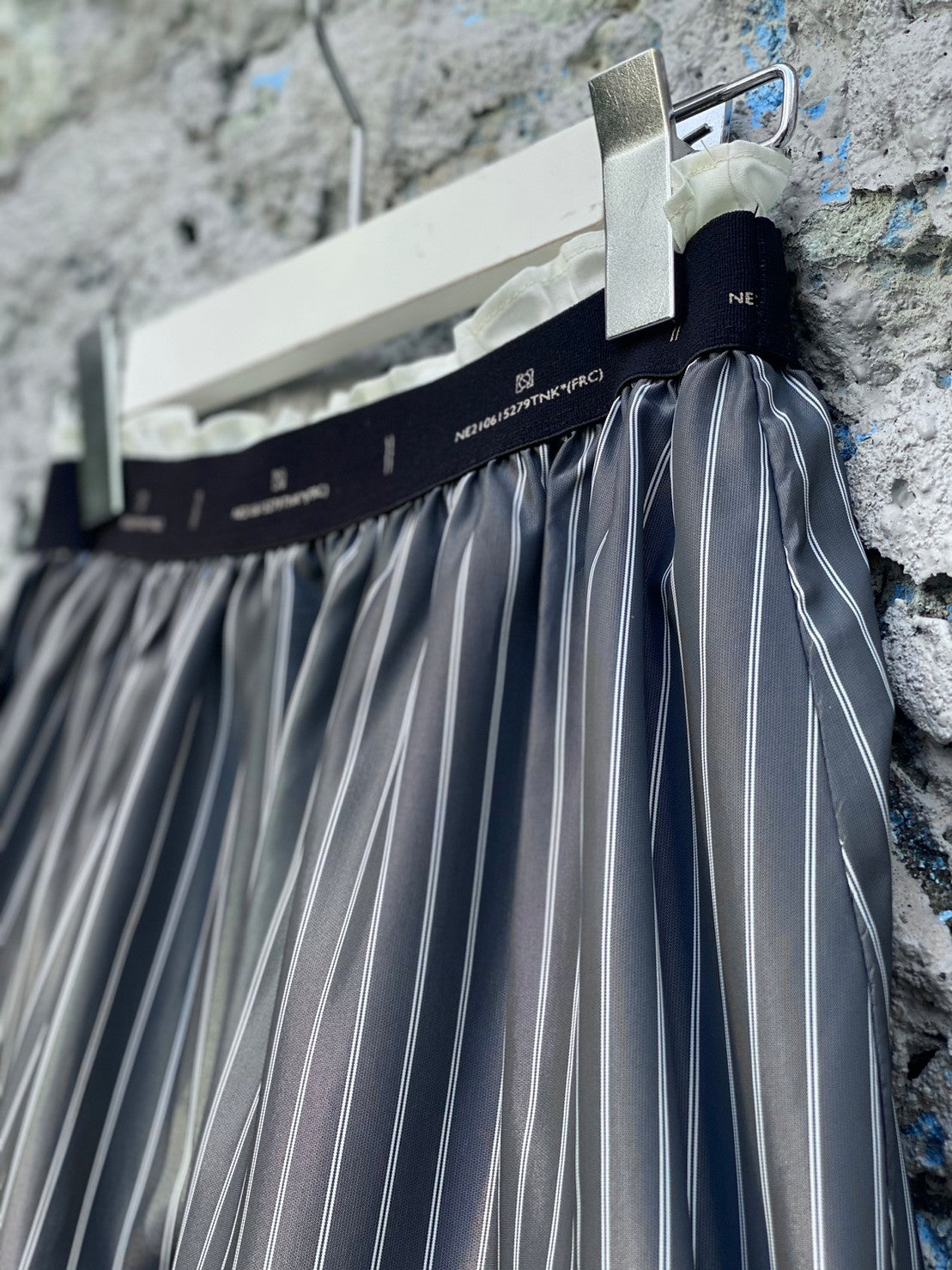 Stripe Taffeta Skirt(Gray) – neith.onlinestore