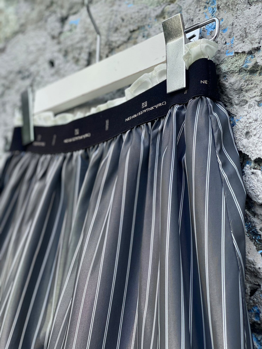 Stripe Taffeta Skirt (Gray)